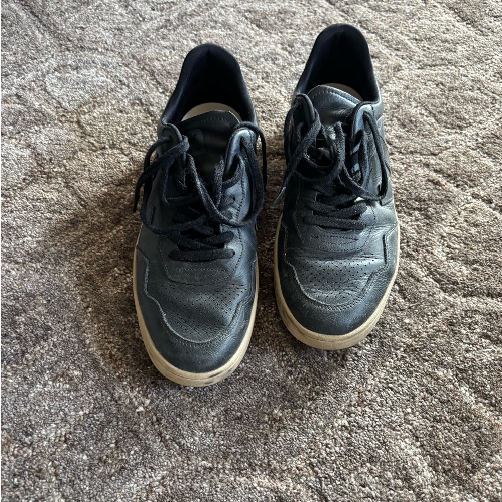 Veja V90 - Picture 2 of 3